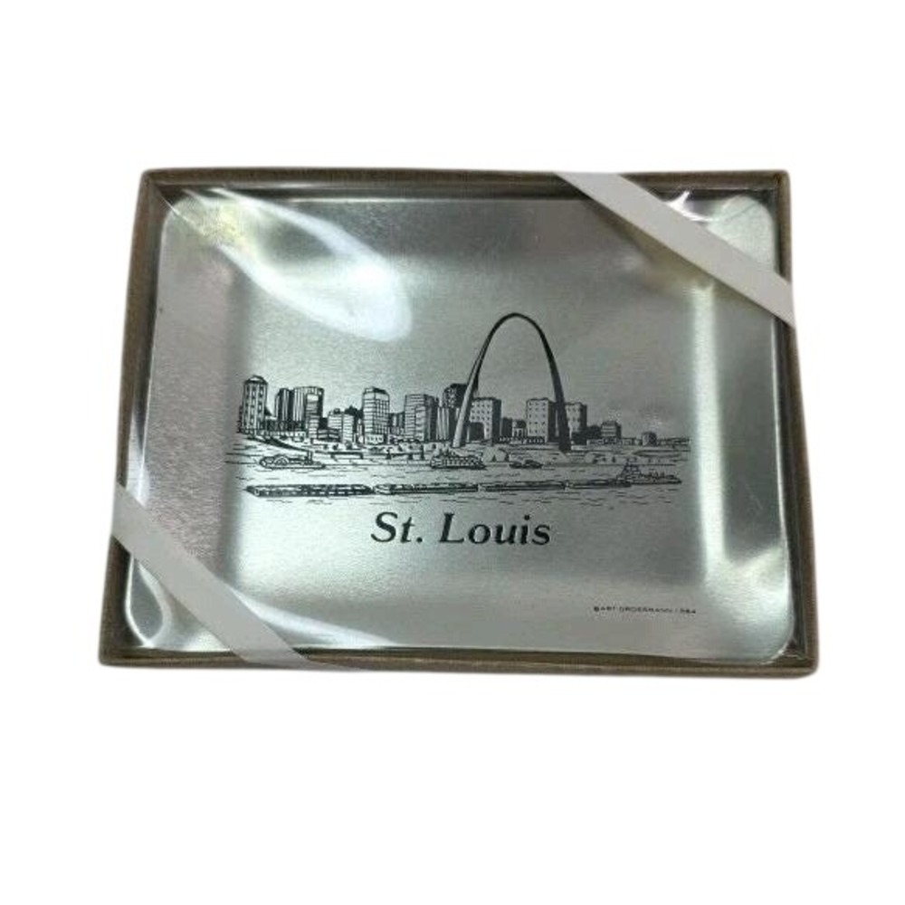 1984‎ St Louis Arch Aluminum Trinket Candy Change Dish Tray 5"x3" Art Grossman